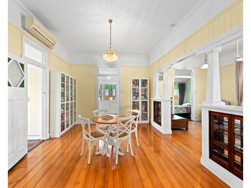 14 Sinclair Street, Newtown QLD 4305