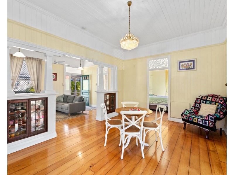 14 Sinclair Street, Newtown QLD 4305