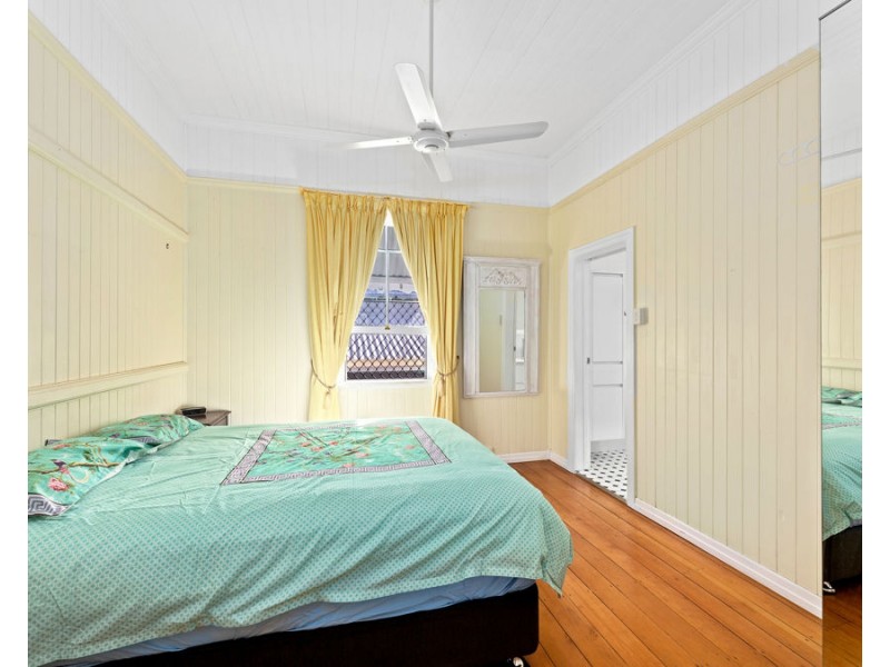 14 Sinclair Street, Newtown QLD 4305