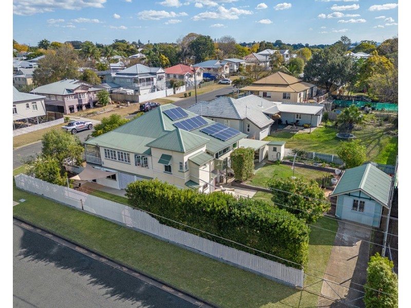 14 Sinclair Street, Newtown QLD 4305