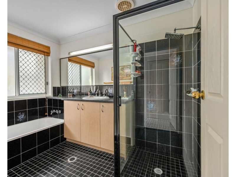 8 Epsom Court, Yamanto QLD 4305