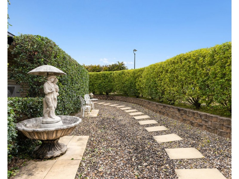 128 Kensington Drive, Flinders View QLD 4305