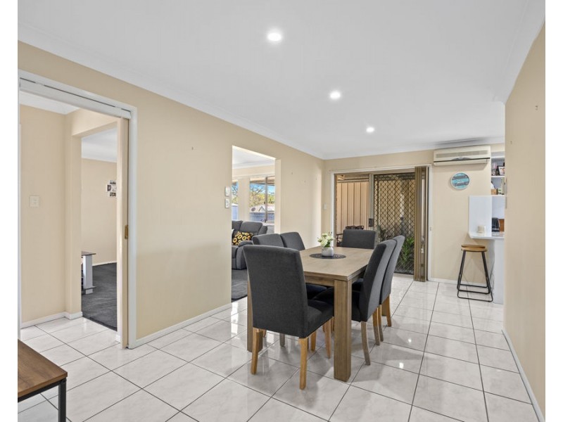 86 Equestrian Drive, Yamanto QLD 4305