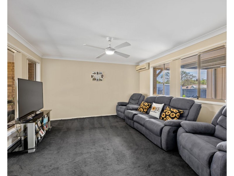 86 Equestrian Drive, Yamanto QLD 4305