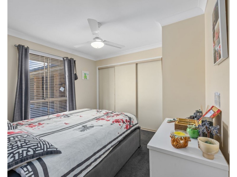 86 Equestrian Drive, Yamanto QLD 4305