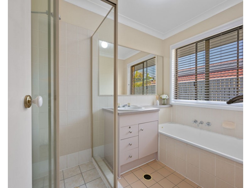 86 Equestrian Drive, Yamanto QLD 4305