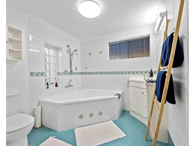 29 Hibiscus Street, Flinders View QLD 4305