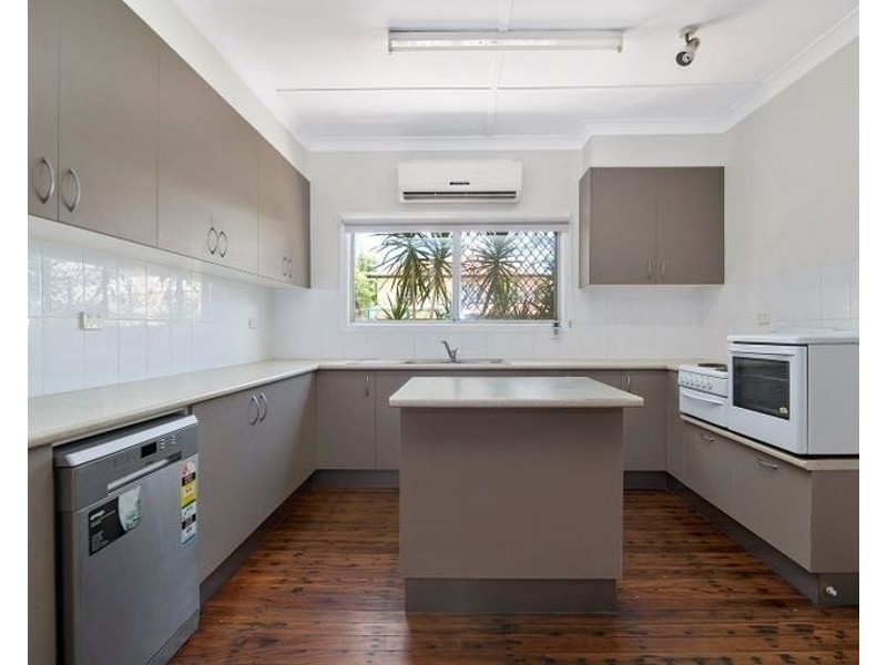 50 Bergin Street, North Booval QLD 4304