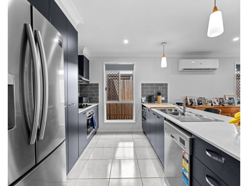 10 Caladenia Street, Deebing Heights QLD 4306