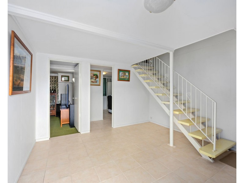 310 South Station Road, Raceview QLD 4305