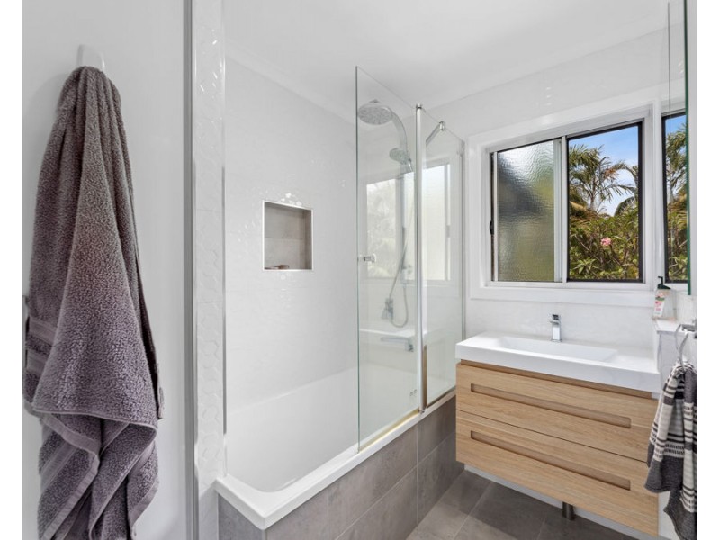10 Ashfield Street, North Ipswich QLD 4305