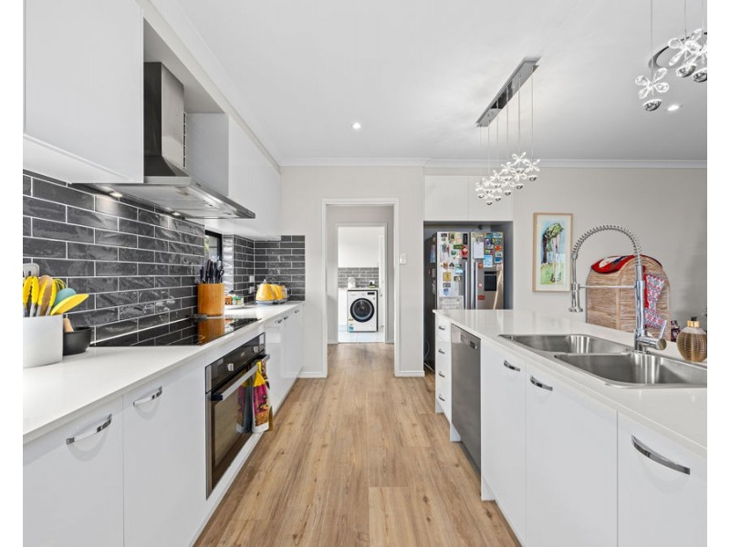 19 Tulip Street, Yamanto QLD 4305