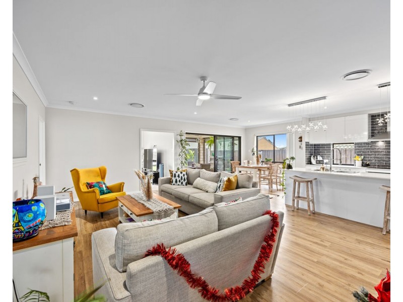 19 Tulip Street, Yamanto QLD 4305