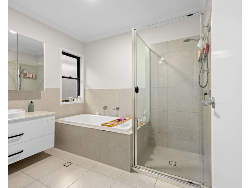 19 Tulip Street, Yamanto QLD 4305