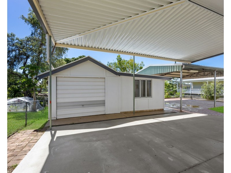 10 Church Street, Silkstone QLD 4304