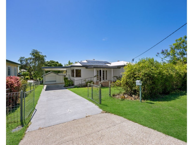 10 Church Street, Silkstone QLD 4304