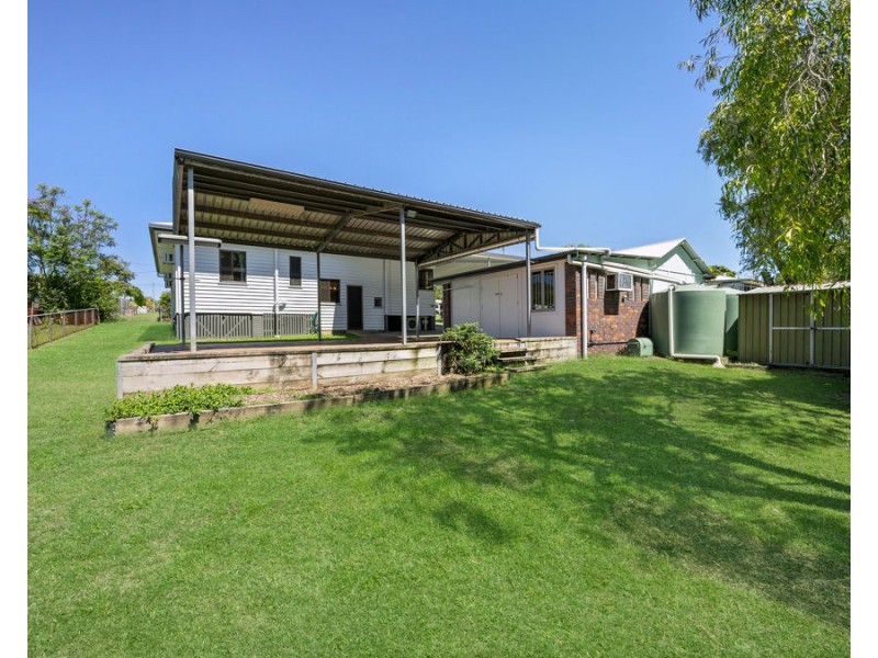10 Church Street, Silkstone QLD 4304