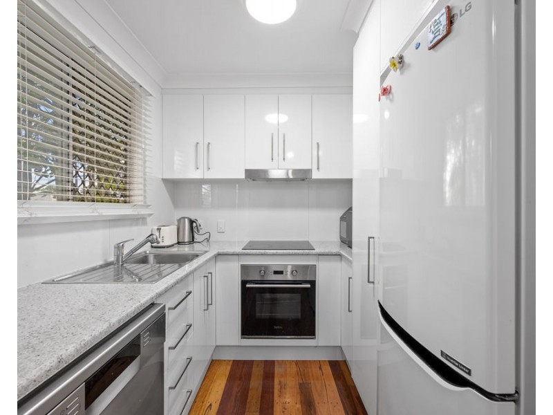 7 Roma Street, North Booval QLD 4304