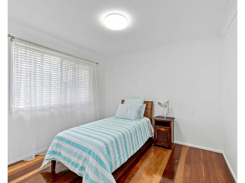 7 Roma Street, North Booval QLD 4304