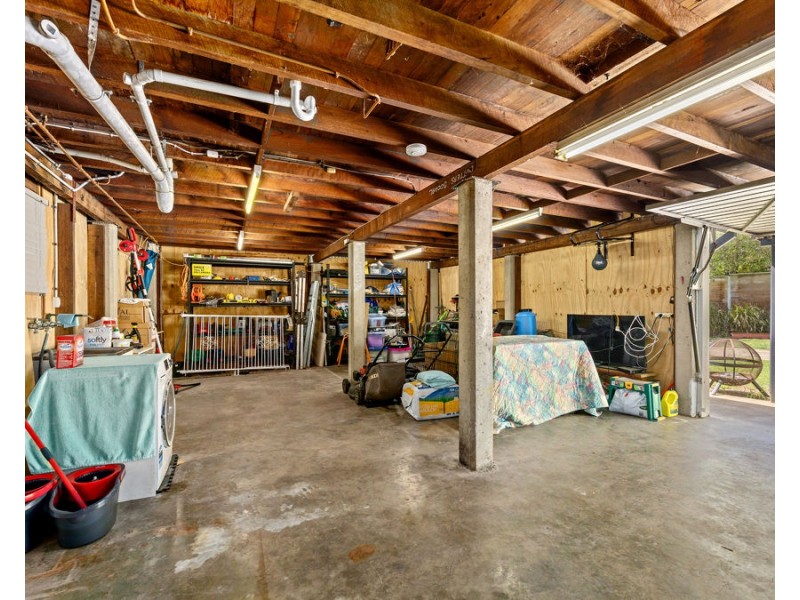 7 Roma Street, North Booval QLD 4304