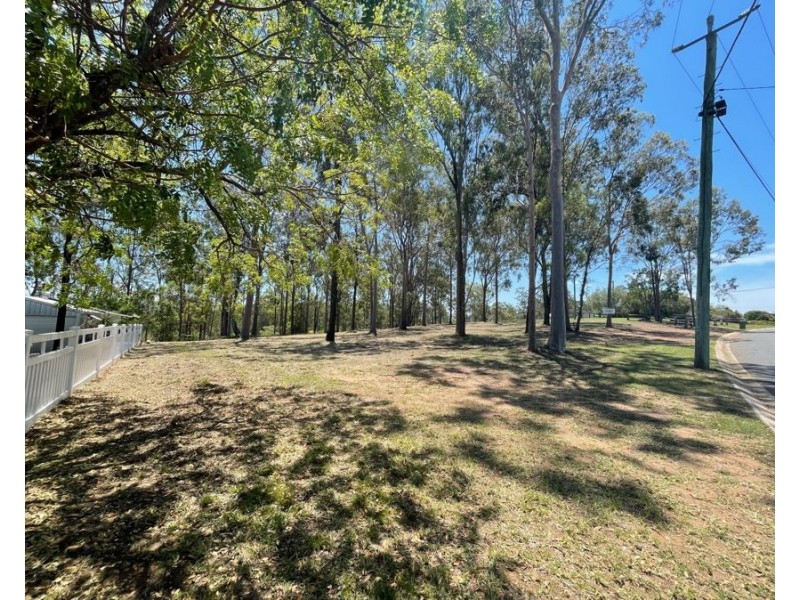 99 Winland Drive, Deebing Heights QLD 4306