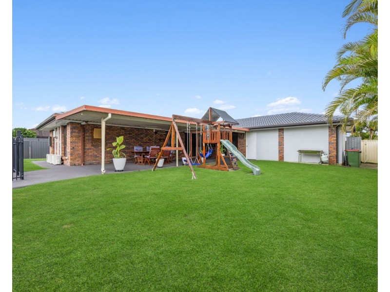 9 Connemara Court, Yamanto QLD 4305