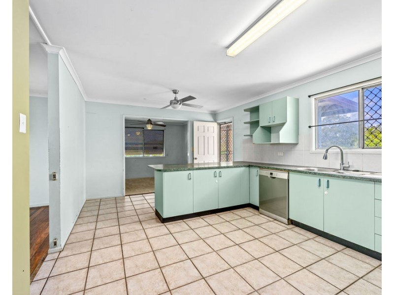 2 France Street, Eastern Heights QLD 4305