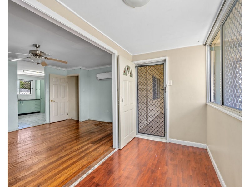 2 France Street, Eastern Heights QLD 4305