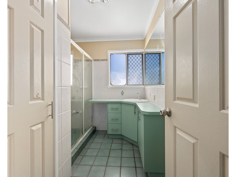 2 France Street, Eastern Heights QLD 4305