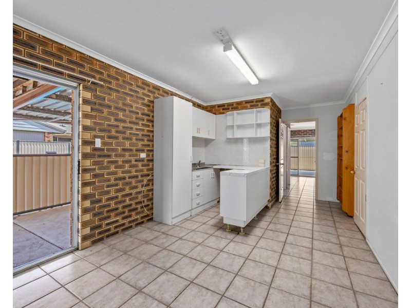2 France Street, Eastern Heights QLD 4305