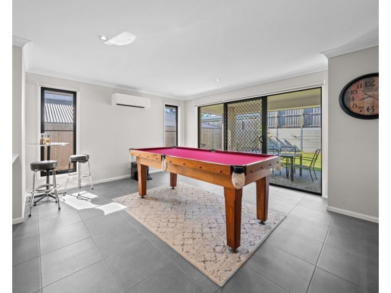 27 Tetra Crescent, Ripley QLD 4306