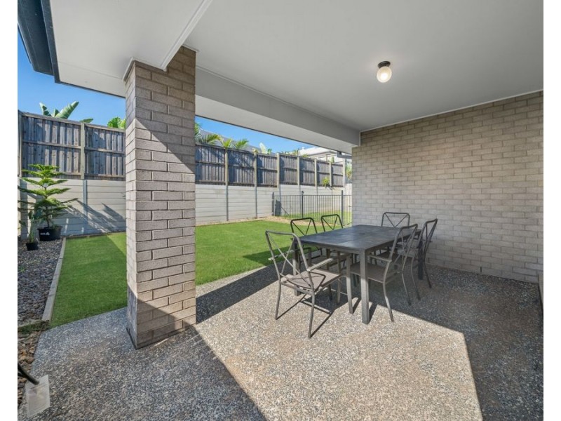 27 Tetra Crescent, Ripley QLD 4306