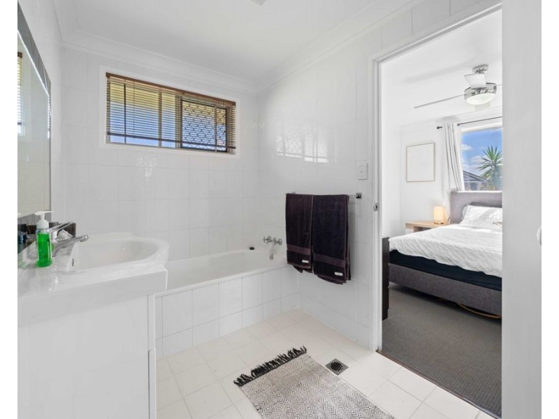 4 Tarpan Court, Yamanto QLD 4305