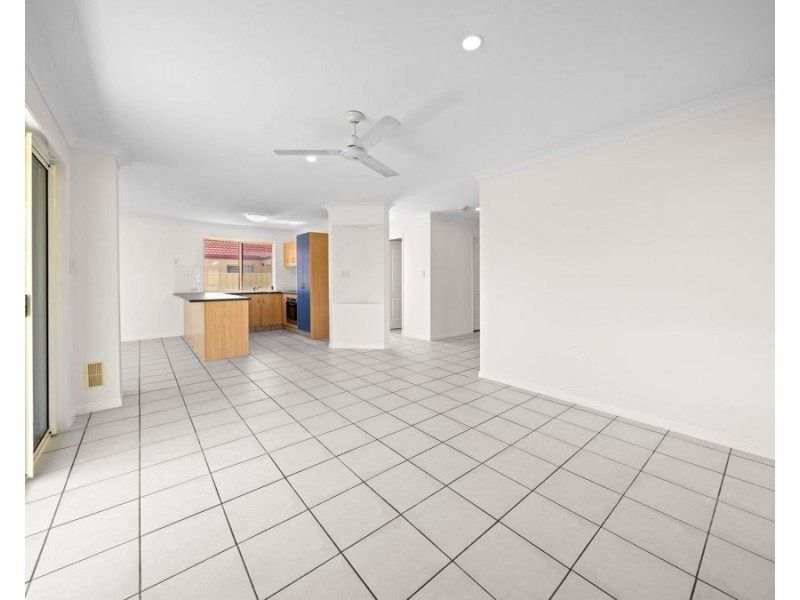 11 Amie Place, Raceview QLD 4305