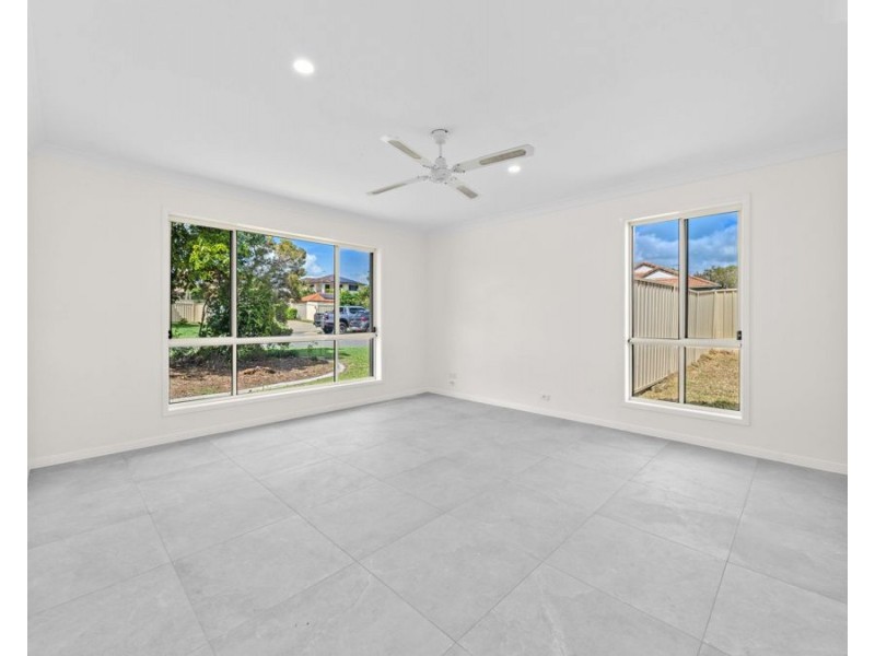 11 Amie Place, Raceview QLD 4305