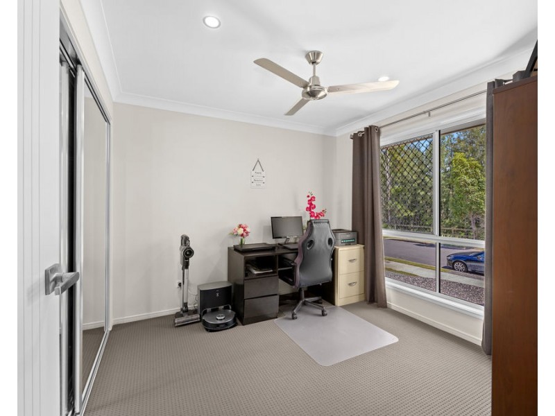 6 Jellett Drive, Deebing Heights QLD 4306