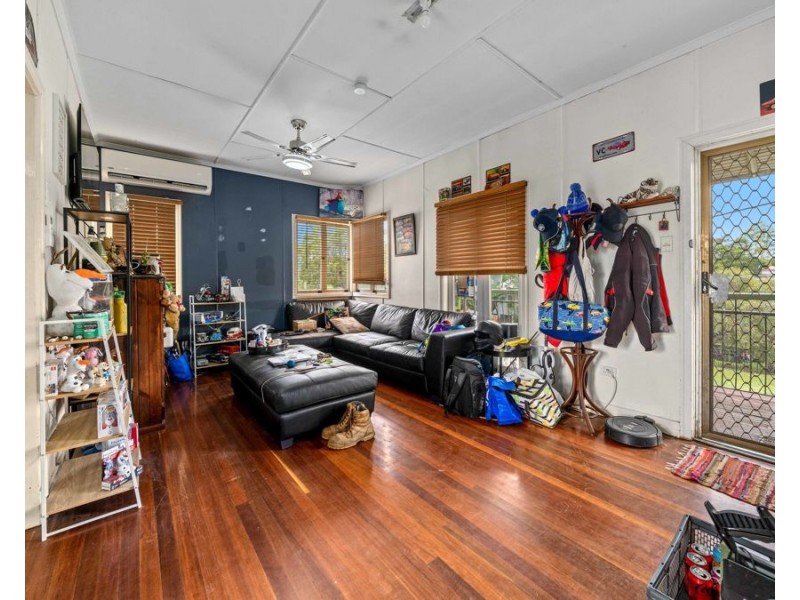 26 James Street, East Ipswich QLD 4305