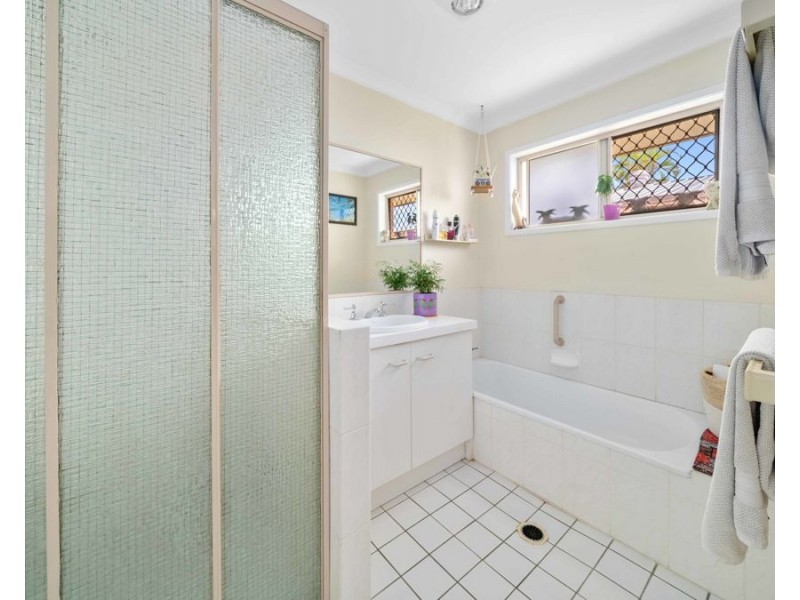 9/23 South Station Road, Booval QLD 4304