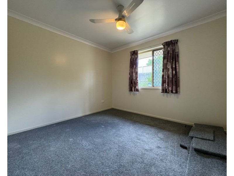 8 Redwood Place, Yamanto QLD 4305