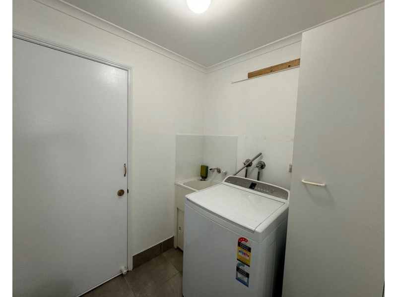 8 Blenheim Crescent, Yamanto QLD 4305