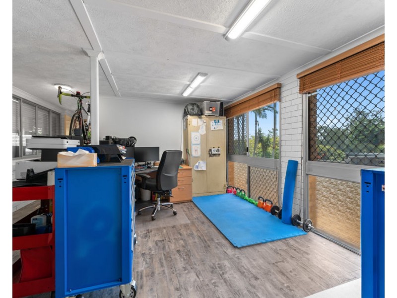 50 Cranes Road, North Ipswich QLD 4305