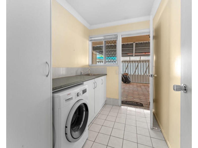 50 Cranes Road, North Ipswich QLD 4305