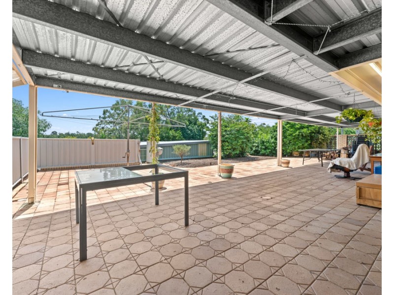 50 Cranes Road, North Ipswich QLD 4305