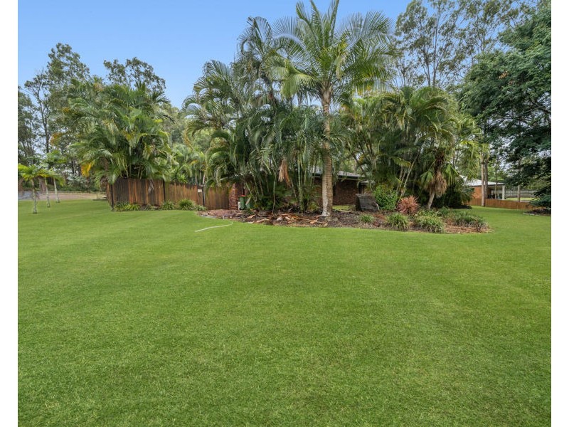 10 Elaine Street, Karalee QLD 4306