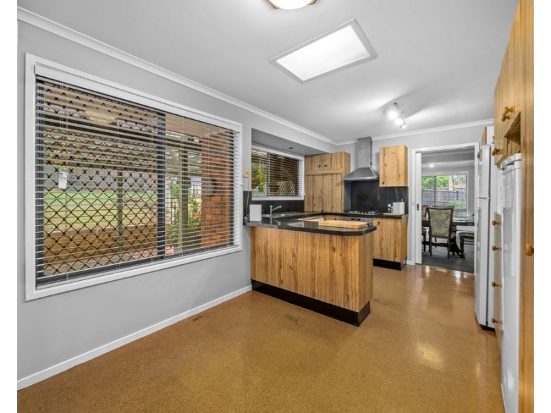 10 Elaine Street, Karalee QLD 4306