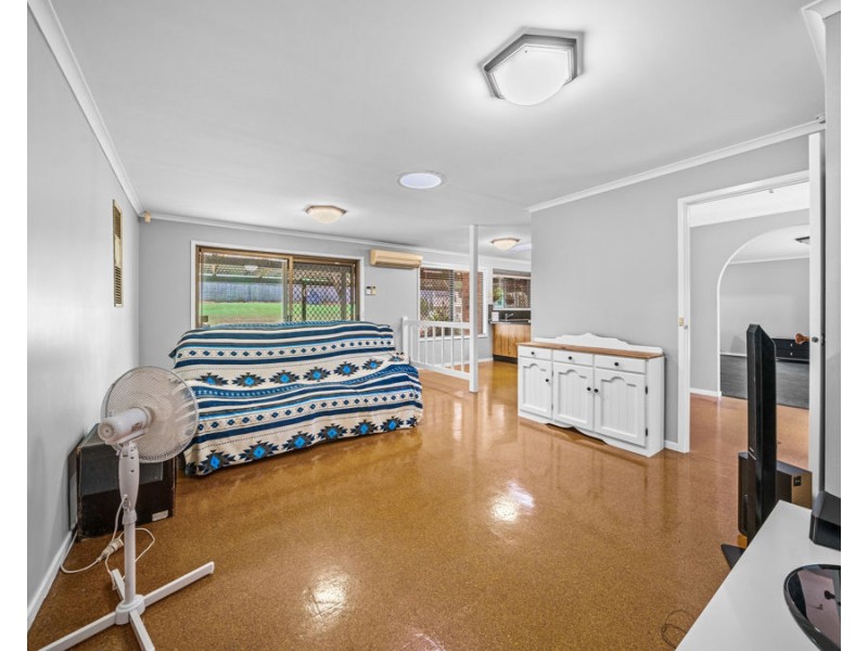 10 Elaine Street, Karalee QLD 4306