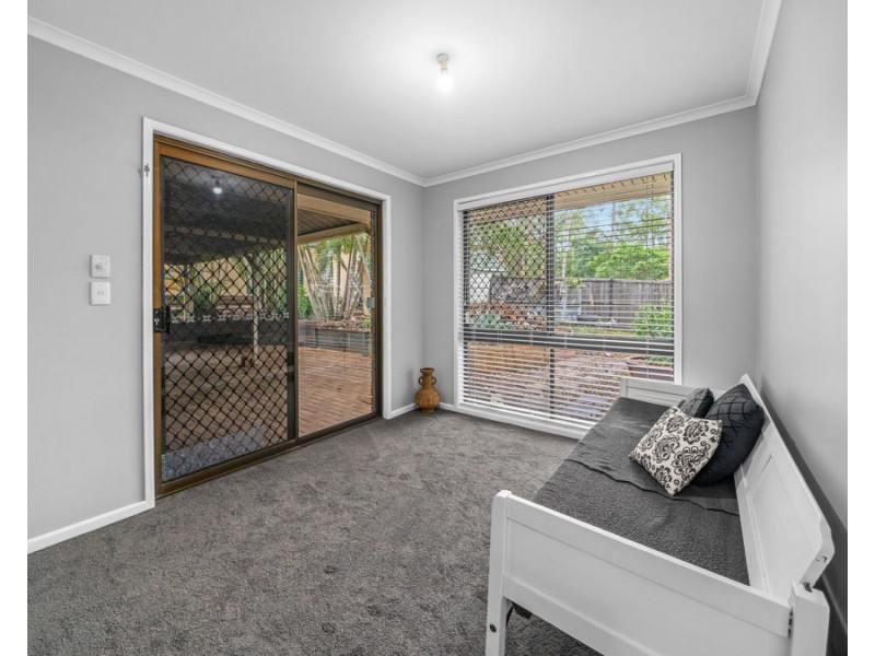 10 Elaine Street, Karalee QLD 4306