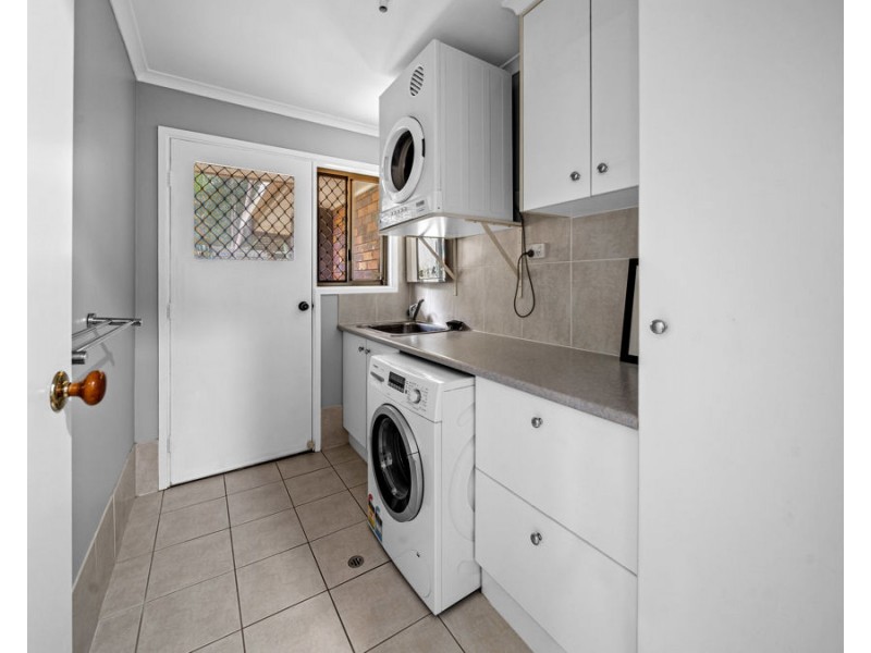 10 Elaine Street, Karalee QLD 4306