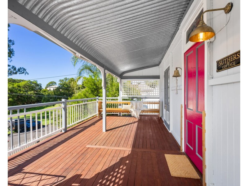 10 Freeman Street, North Ipswich QLD 4305