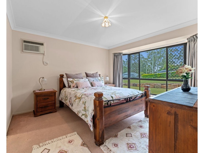 16 Chilton Court, Deebing Heights QLD 4306